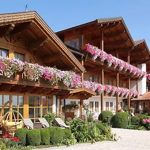 Mariandl - Singender Wirt Hotel Haibach (Lower Bavaria)